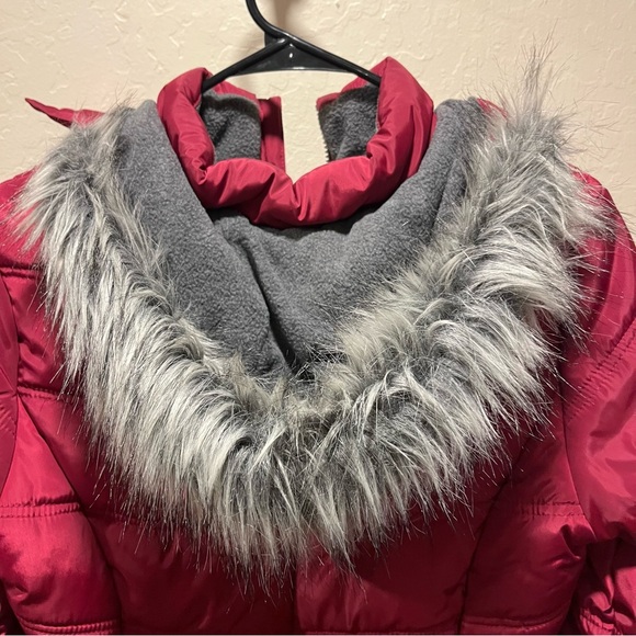 Calvin Klein puffer jacket - Picture 2 of 5